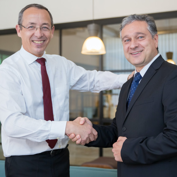 Бесплатная консультация при первом обращении